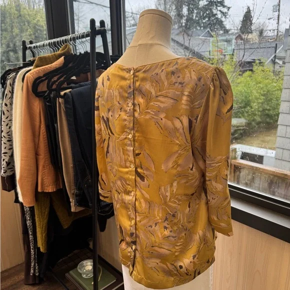 VINTAGE | Floral Ruffle Blouse - Picture 4 of 9